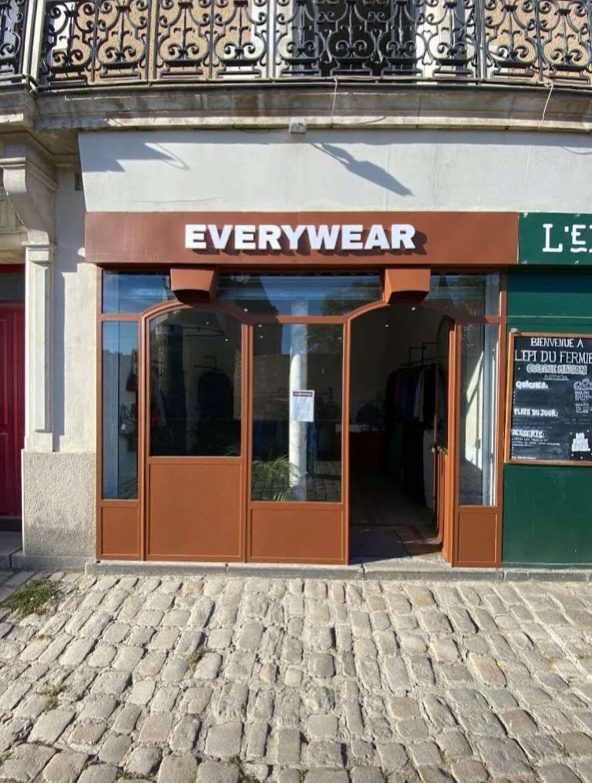 Storefront of the Everywear shop, 3 Rue Prémion in Nantes, on a cobbled street